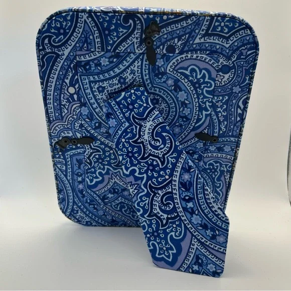 3/$30 Oneida Padded Fabric 5x7 Photo Frame, Blue Tones, Paisley Design - Picture 2 of 3